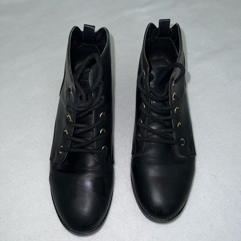 8.5 short black boots